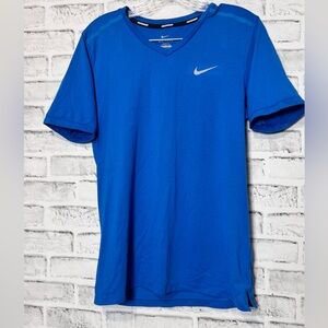 Nike womens Bright Blue Short Sleeve‎ running tee back pocket v neck